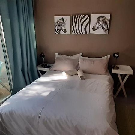 Self-Catering Studio, Unit 3 On Krupp Windhoek Exteriör bild
